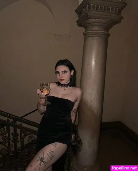 Vampibiba OnlyFans Thumbnail #9KZzLszYXb