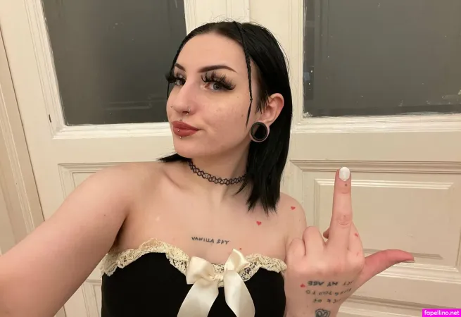 Vampibiba OnlyFans Thumbnail #R2UNiwjcZ1