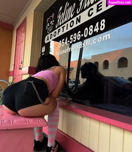 Vampir3kitt3n OnlyFans Thumbnail #CBLQA2ixUy