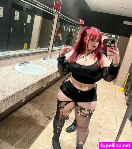 Vampiref0ckerr OnlyFans Thumbnail #UXNQvF7Xyu