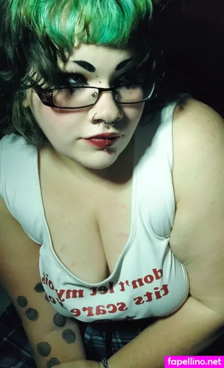 Vampiricmilkers OnlyFans Thumbnail #iq0rpQKg1J