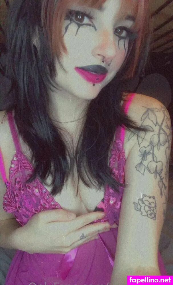 vampviolet, vampviolets Nude Leaked OnlyFans Photo #40E2vqia3h