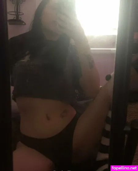 Vampviolet OnlyFans Thumbnail #iyv5xmas30