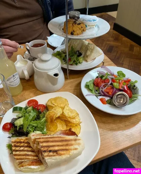 Vampyfeedee 1 OnlyFans Thumbnail #YWZFLW5Ouk