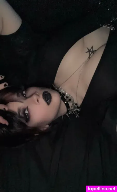 Vampyrisu 1 OnlyFans Thumbnail #GwTaVDXT41