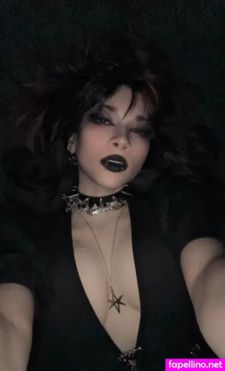 Vampyrisu 1 OnlyFans Thumbnail #HxT1c07IyE