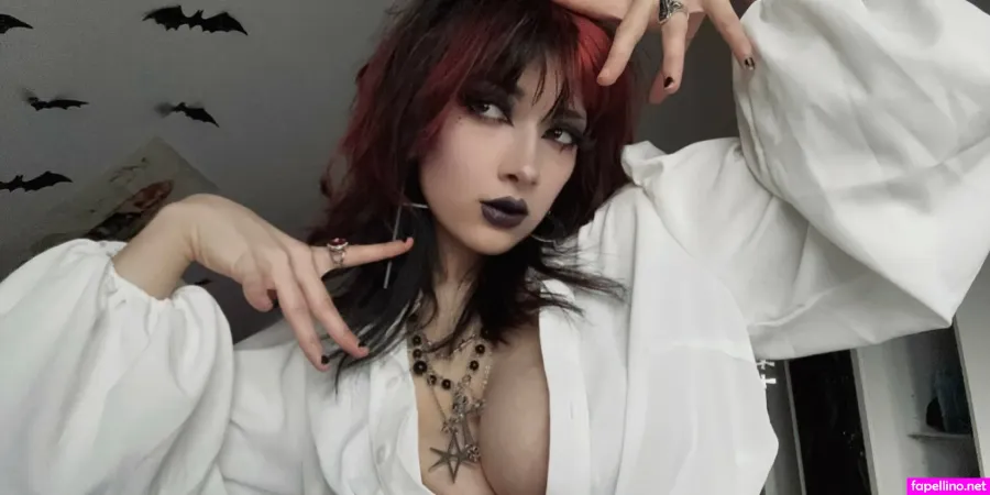 Vampyrisu 1 OnlyFans Thumbnail #LWYpFTzPKt