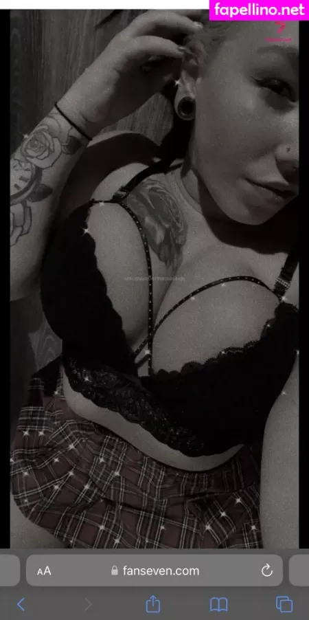 Van Sen OnlyFans Thumbnail #LbJ57HbYGX