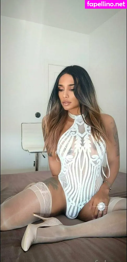vanefalcao, vanesa_falcao, vanesafalcao27_ Nude Leaked OnlyFans Photo #AWV3blkX3n