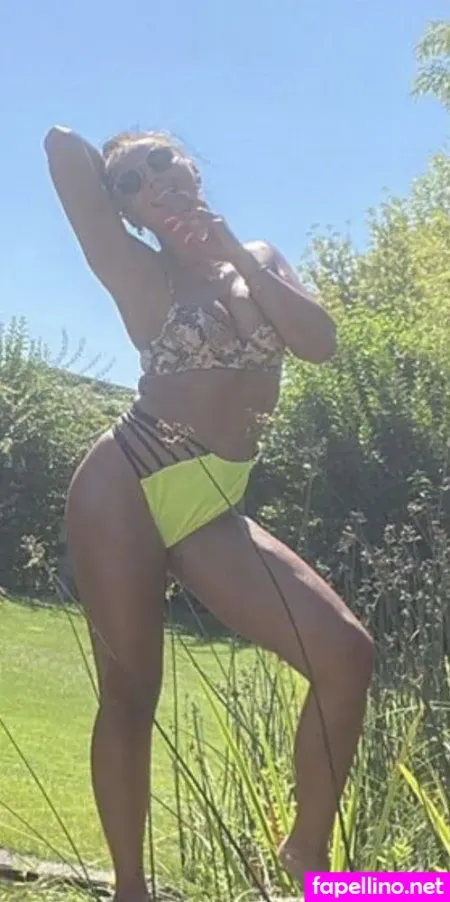 Vanelynfernando OnlyFans Thumbnail #WwXgN8MUYS