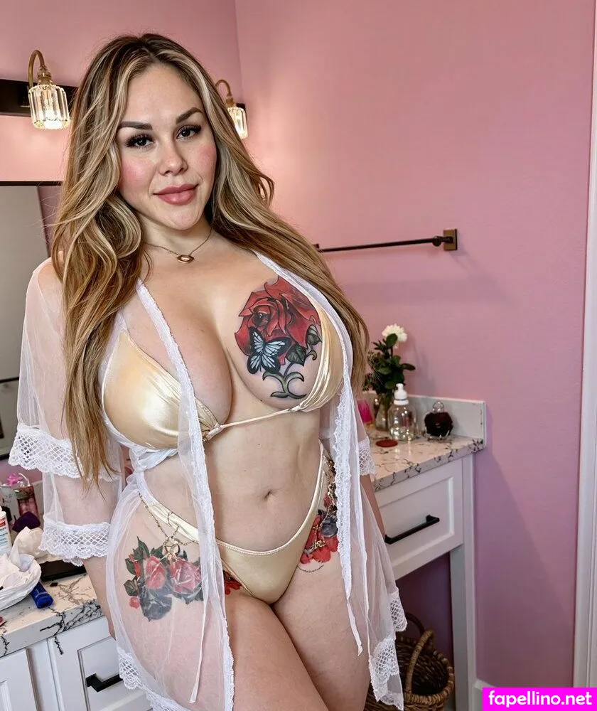 Vanemeans Nude Leaked OnlyFans Photo #2EpBQXIJgg