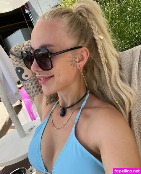 Vaneschkaaaaa OnlyFans Thumbnail #X2qWXG6z54