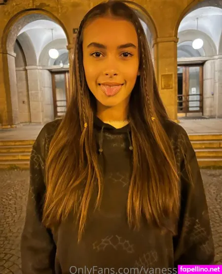 Vanessa Alessia OnlyFans Thumbnail #9dxNEpB4KT