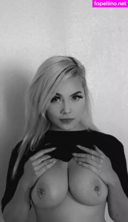 Vanessa Ayavar OnlyFans Thumbnail #iMfNJPbwSc