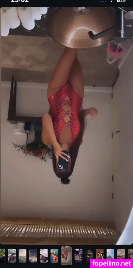 Vanessa Beauty And The Nerd OnlyFans Thumbnail #9or5m1mR1B