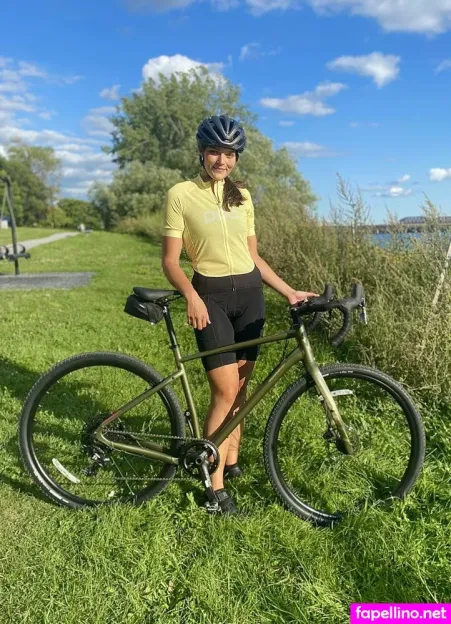 Vanessa Berge OnlyFans Thumbnail #WULzImZugk