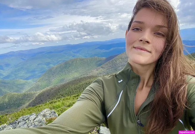 Vanessa Berge OnlyFans Thumbnail #mIDblF5D9N