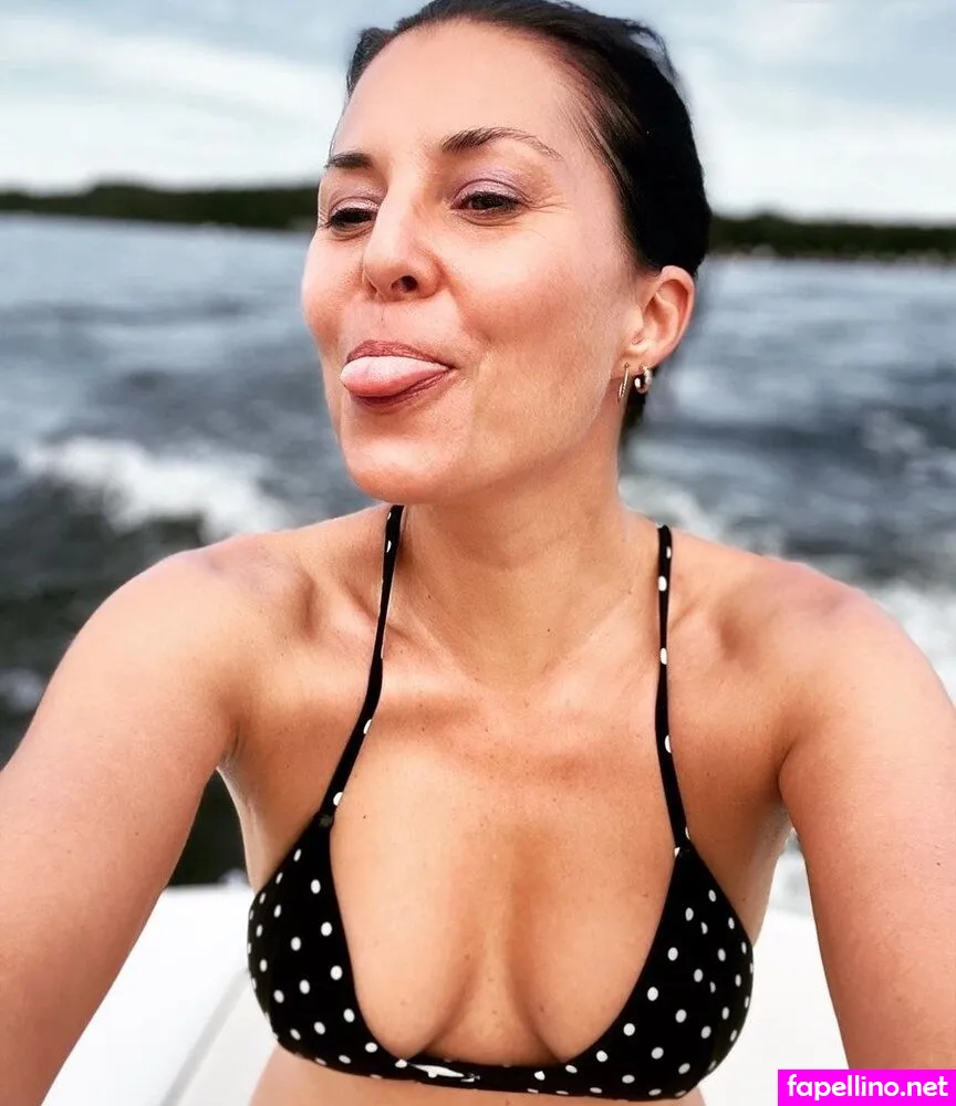 vanessa_blumhagen Nude Leaked OnlyFans Photo #Wx7vHJO5s2