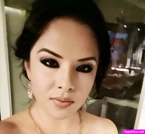 Vanessa Cabos OnlyFans Thumbnail #CvdryOygB1