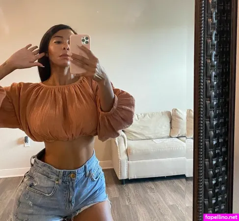 Vanessa Castillo OnlyFans Thumbnail #7nEvPCfRKP