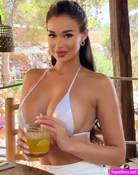Vanessa Coimbra Fonseca OnlyFans Thumbnail #gRjzgKAwK6