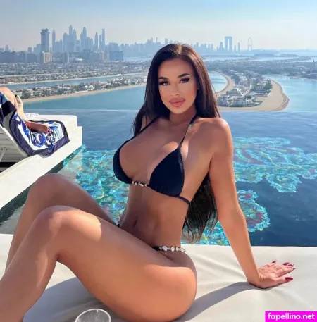 Vanessa Coimbra Fonseca OnlyFans Thumbnail #vhWUMNX0Xj