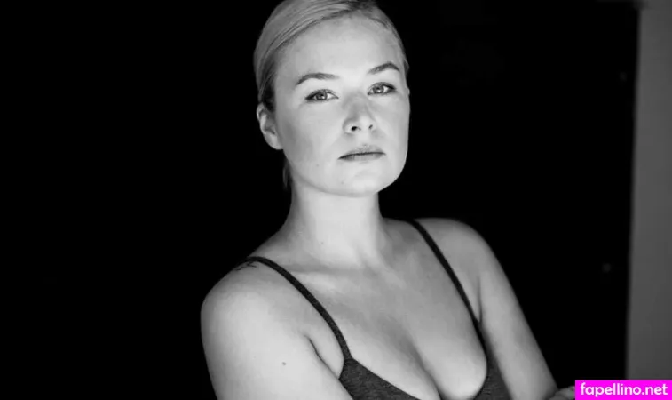 Vanessa Eckart OnlyFans Thumbnail #LE2tEnpHf6