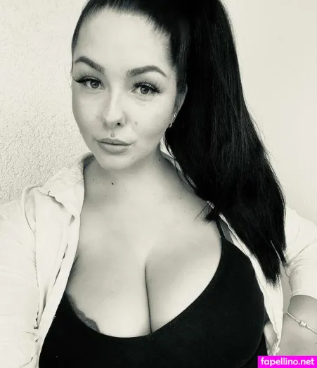 Vanessa Grwd OnlyFans Thumbnail #I3ksqKU25a