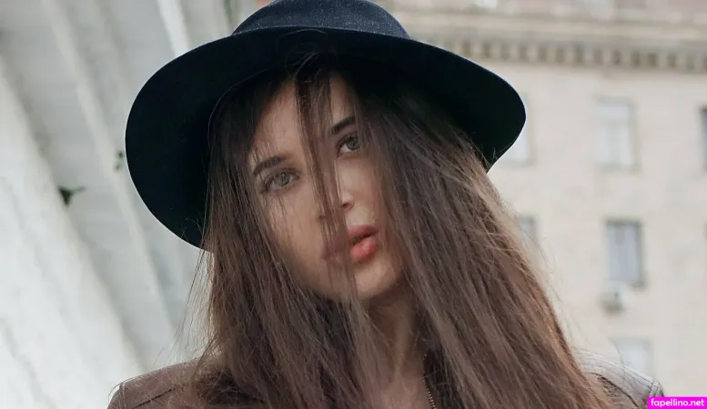Vanessa Hillz Main Profile Photo