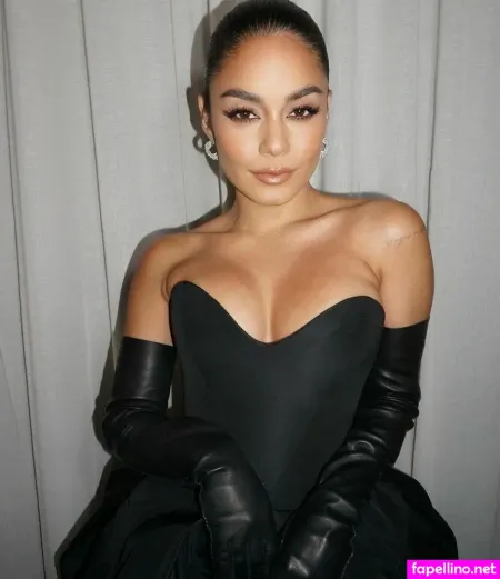 Vanessa Hudgens 2 OnlyFans Thumbnail #PQ2T6A1RvL