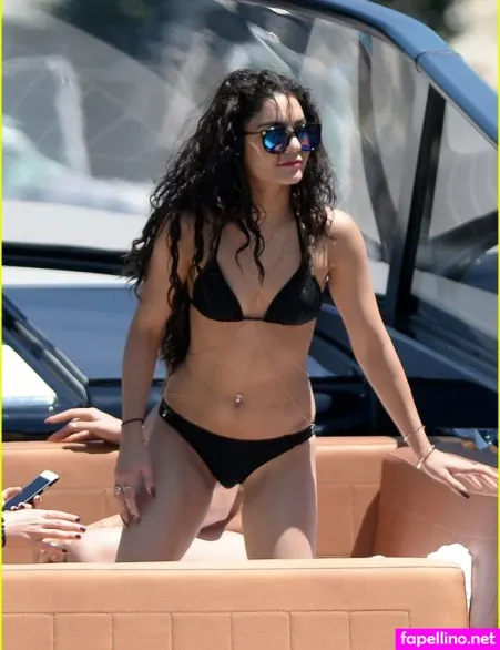 Vanessa Hudgens Sister OnlyFans Thumbnail #Rw57qXc5kh