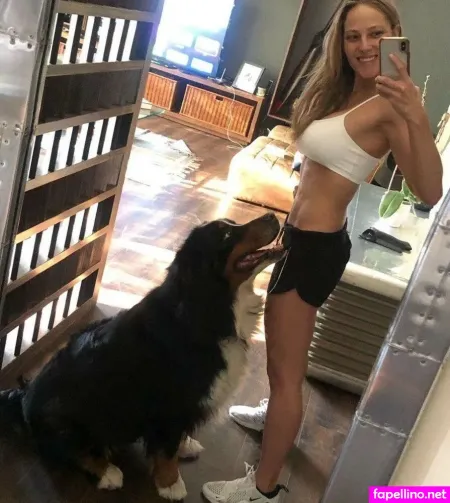 Vanessa Huppenkothen Main Profile Photo