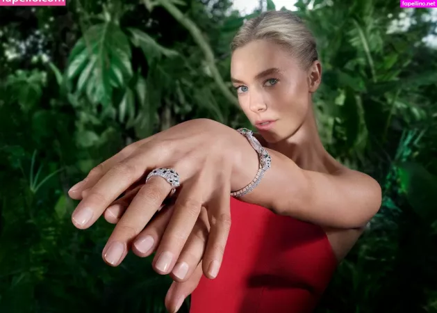 Vanessa Kirby OnlyFans Thumbnail #h8FQhkwXaR