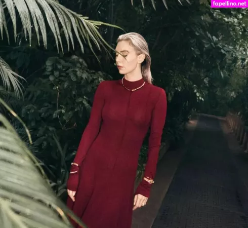 Vanessa Kirby OnlyFans Thumbnail #o959AVleT9