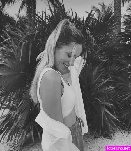 Vanessa Meisinger OnlyFans Thumbnail #K6ePJ1DUdR