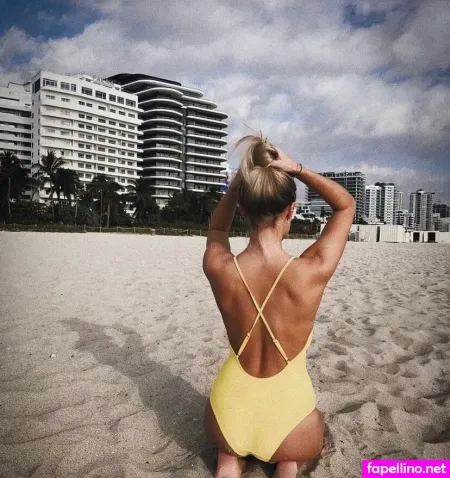 Vanessa Meisinger OnlyFans Thumbnail #kqjNTQPnxp