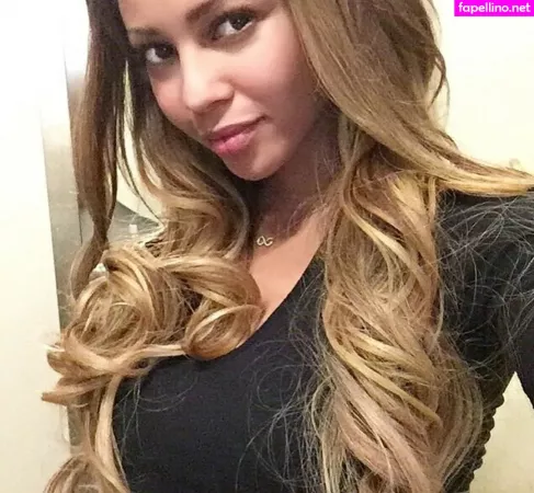 Vanessa Morgan OnlyFans Thumbnail #1IUTGw8VUL