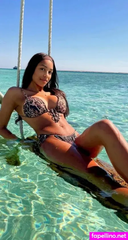Vanessa Nwattu OnlyFans Thumbnail #t8NgEal7Oz