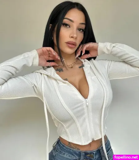 Vanessa Ouerhani 1 OnlyFans Thumbnail #Se57dcOsCV