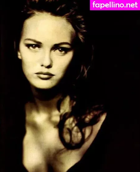 Vanessa Paradis OnlyFans Thumbnail #IF3Tk0Cxer