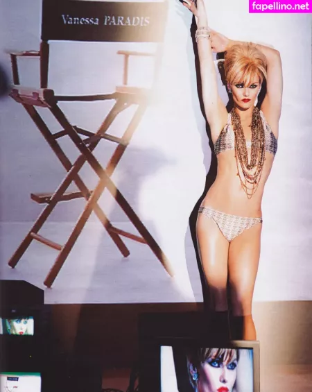 Vanessa Paradis OnlyFans Thumbnail #TIl5HWCJUn