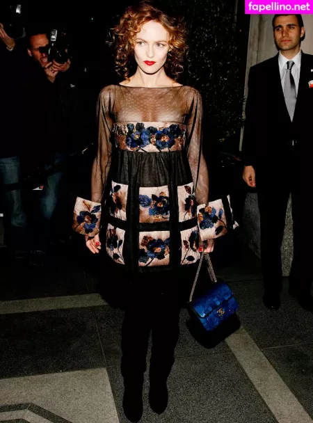 Vanessa Paradis OnlyFans Thumbnail #XPCxFdz41Z