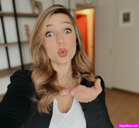 Vanessa Silva Sperka OnlyFans Thumbnail #4chF29mOXh