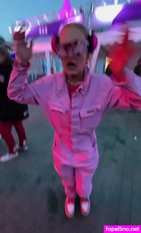 Vanessa Sundet OnlyFans Thumbnail #7gjPF43CYU