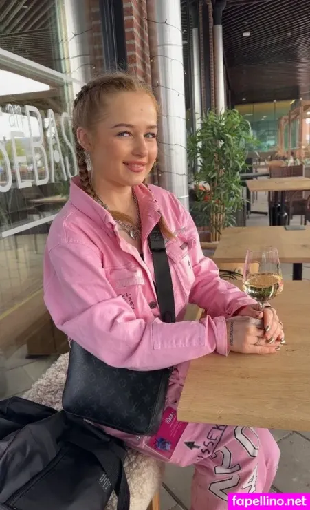 Vanessa Sundet OnlyFans Thumbnail #AU7Q47QQSA