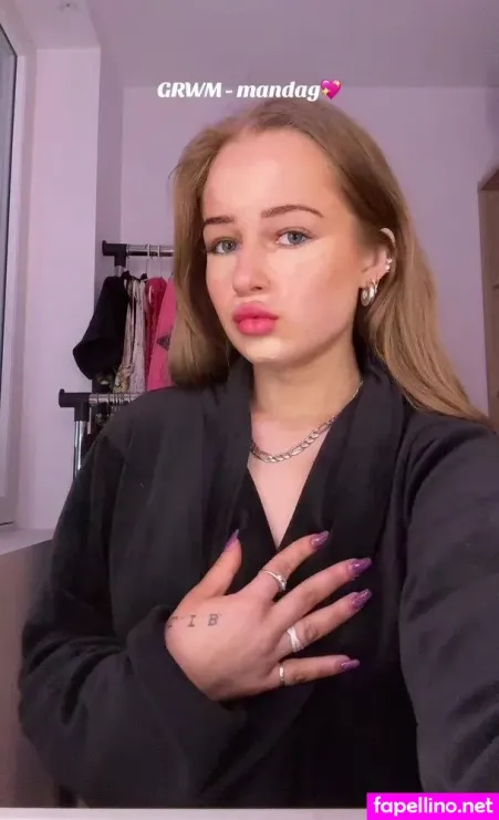 Vanessa Sundet OnlyFans Thumbnail #QQ1KHJyTfZ