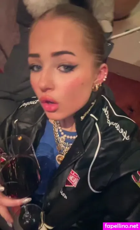 Vanessa Sundet OnlyFans Thumbnail #yGKst13nCm