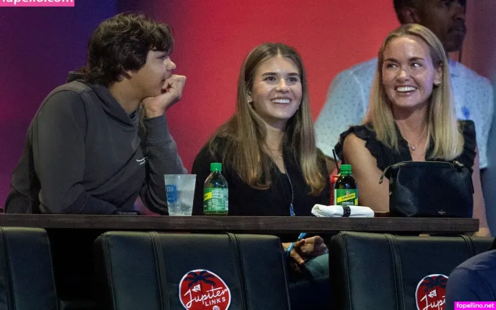 Vanessa Trump OnlyFans Thumbnail #Gfwnga57GI