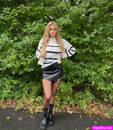 Vanessa Wende OnlyFans Thumbnail #DNrLCumZsh