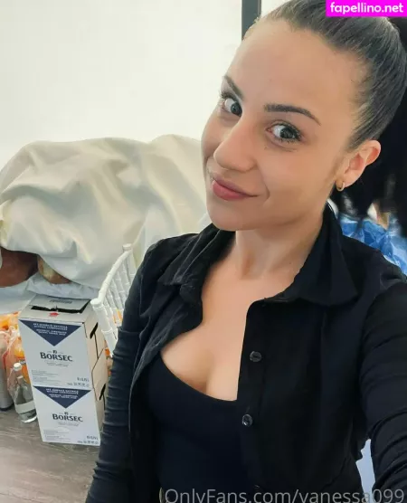 Vanessa099 OnlyFans Thumbnail #bJHMJfHWTv